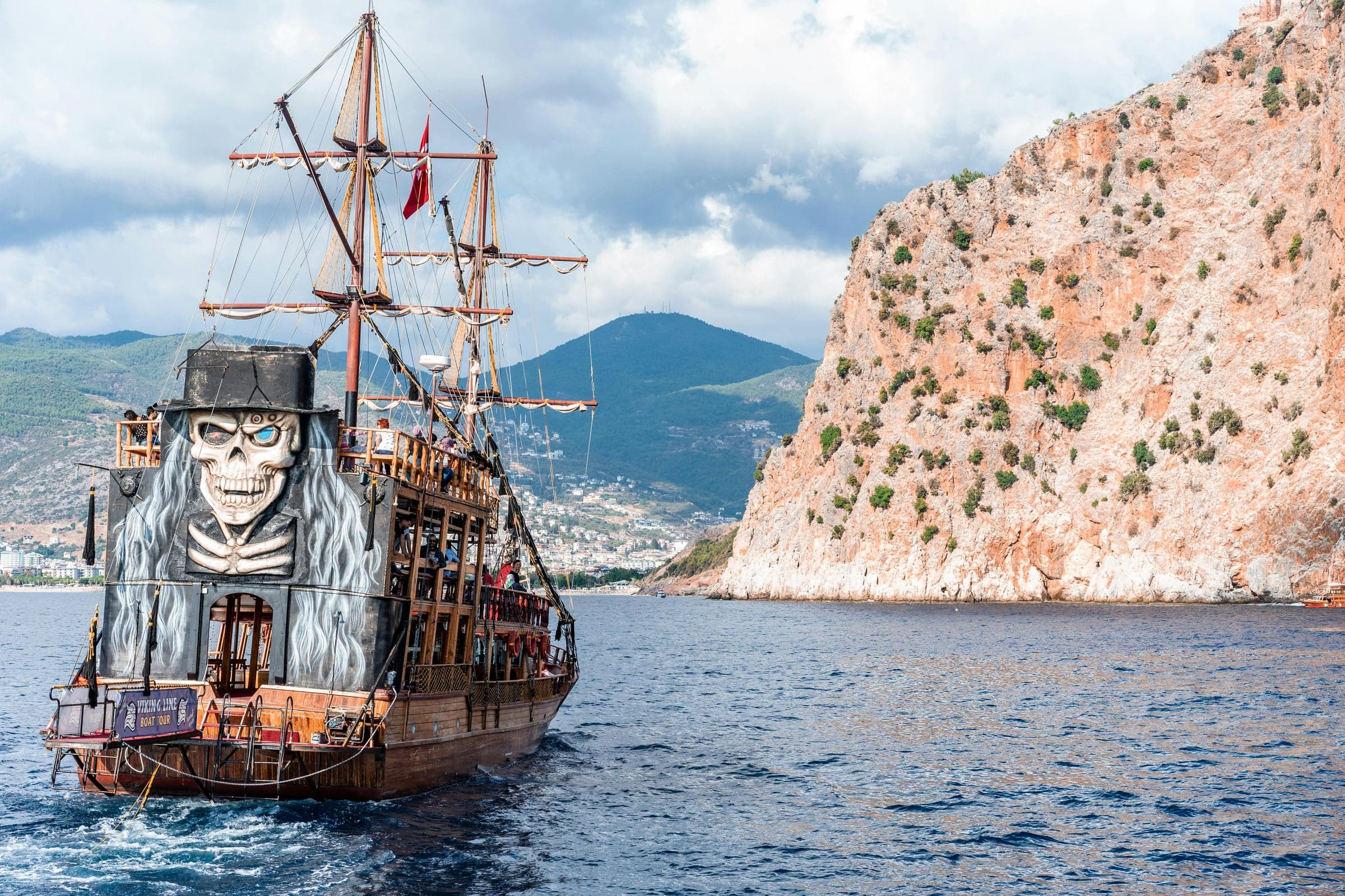 Daily Boat Tours
